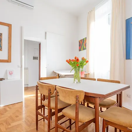 Elegantis Des Artistes Appartement *
