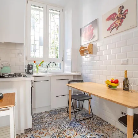 Elegantis Des Artistes Appartement Rome