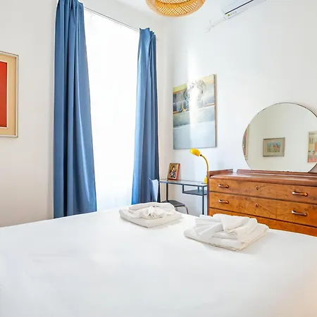 Elegantis Des Artistes Appartement *